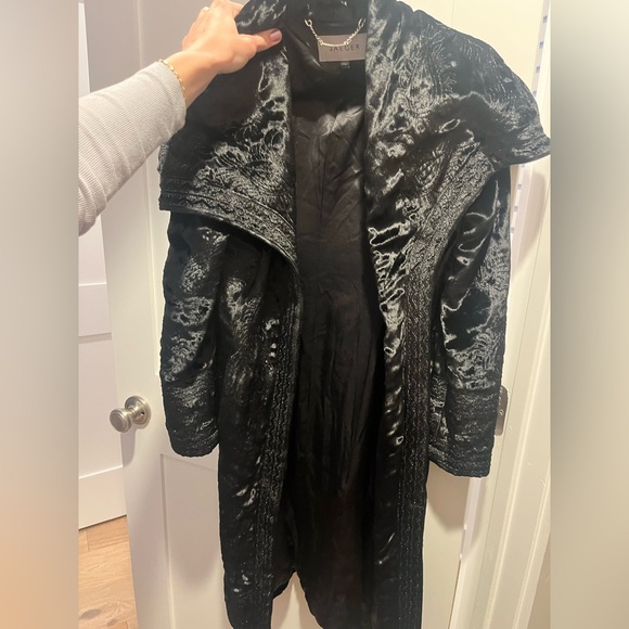 Black Silky Coat Jaeger Limited Edition - Picture 6 of 17
